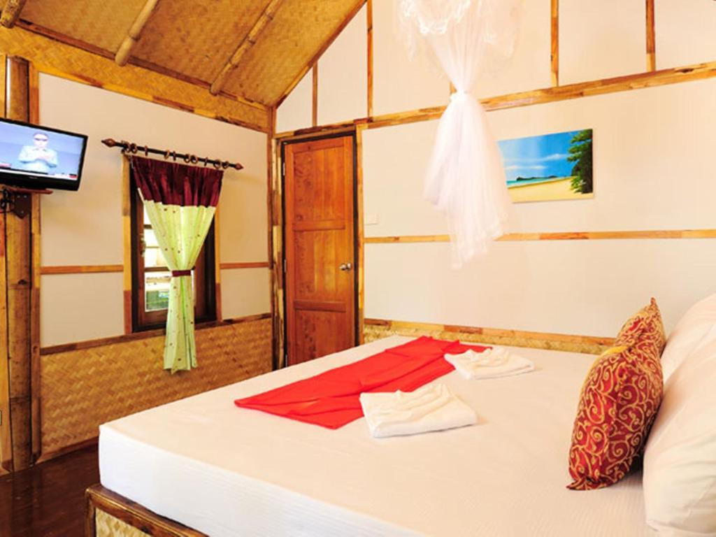 Phuphaya Seaview Resort - Adult Only Phi Phi-eilanden Kamer foto