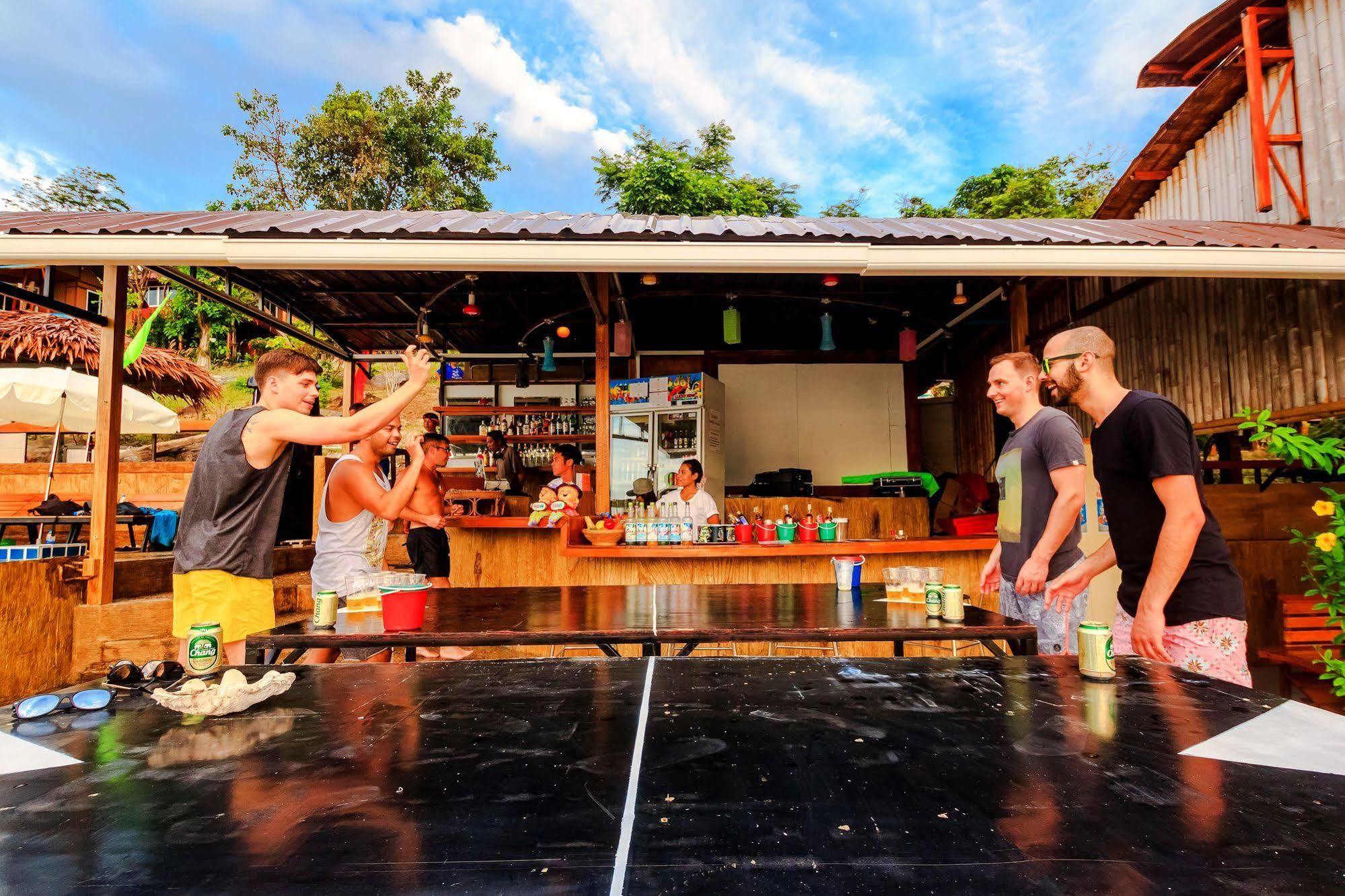Phuphaya Seaview Resort - Adult Only Phi Phi-eilanden Buitenkant foto